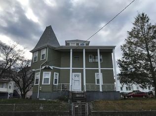 63 Terrace Ave, Providence, RI 02909