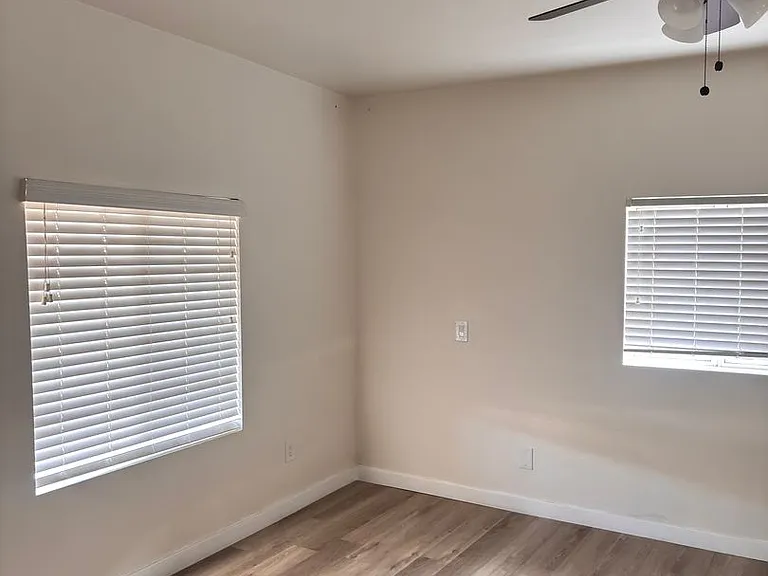 1060 McFarland Ave — Photo 39