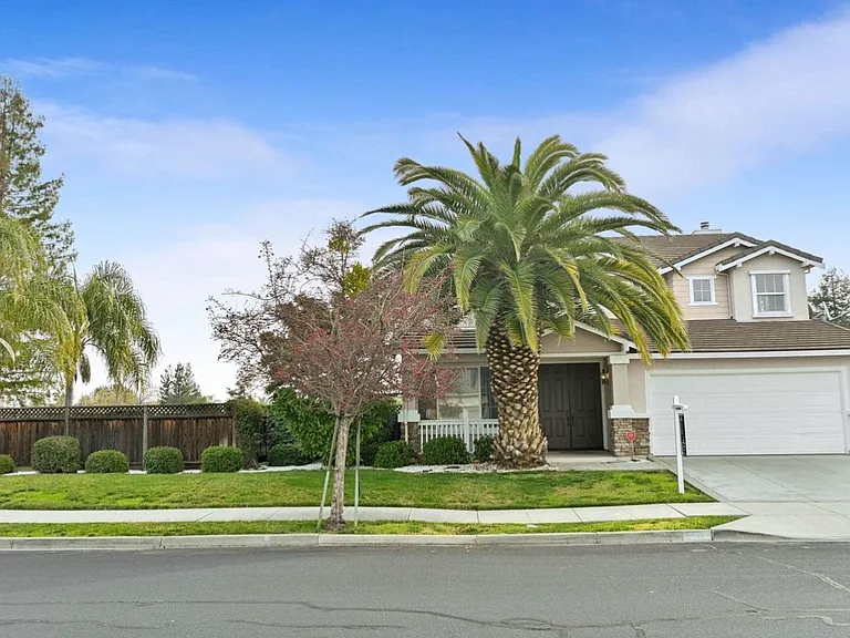Chamomile Ln — Photo 1