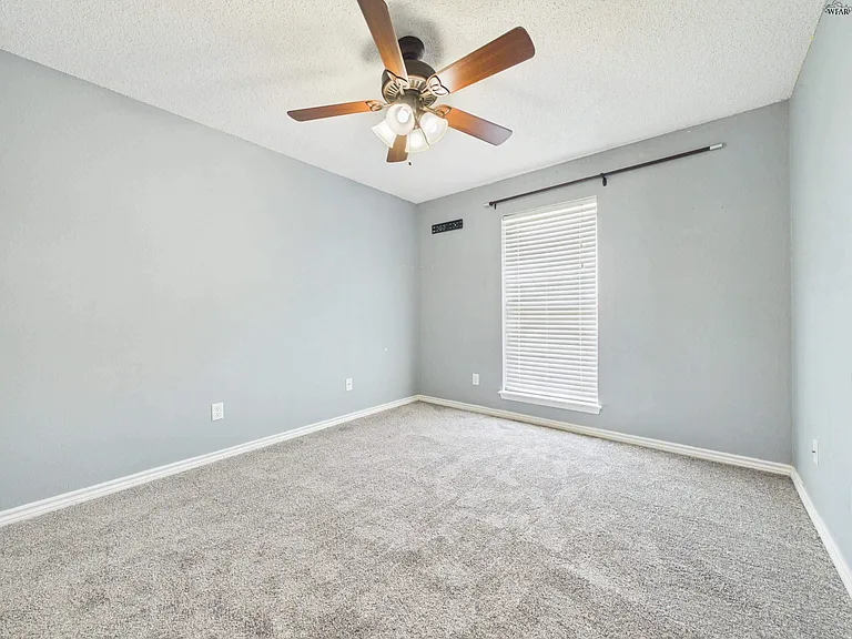 5516 Chinaberry Dr — Photo 22