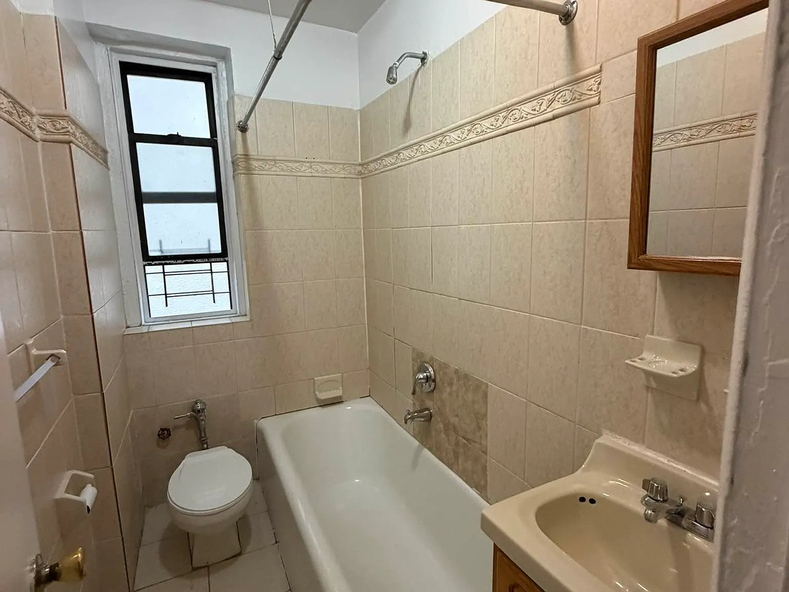 4219 Digney Avenue — Photo 3