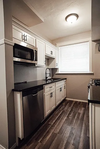 4976 Chippewa St #1W Photo 1