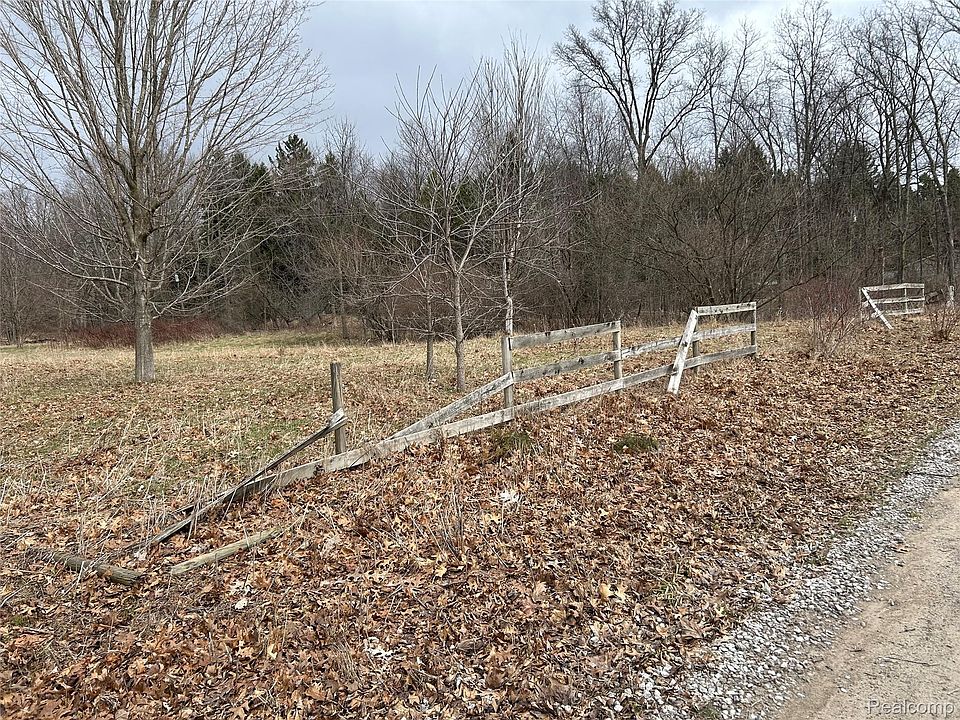 1st image of Gentry Ct