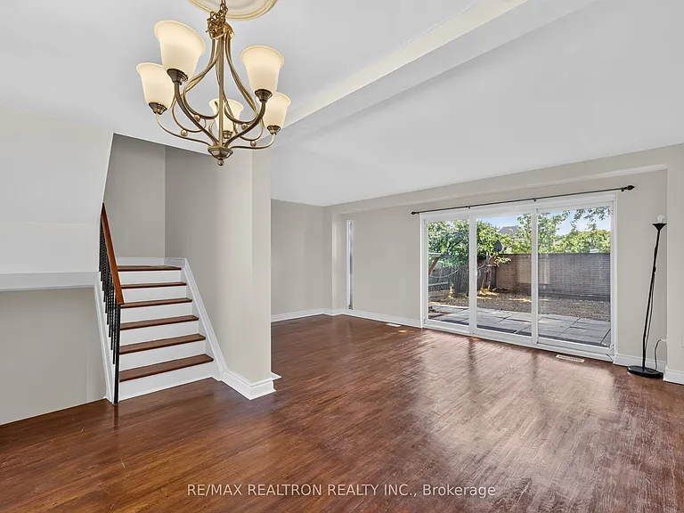 6 Sentinel Rd #5 — Photo 3