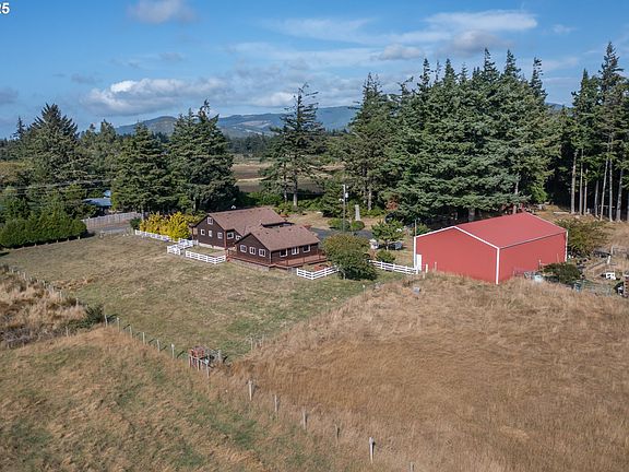 3rd image of 92920 Cape Blanco Rd