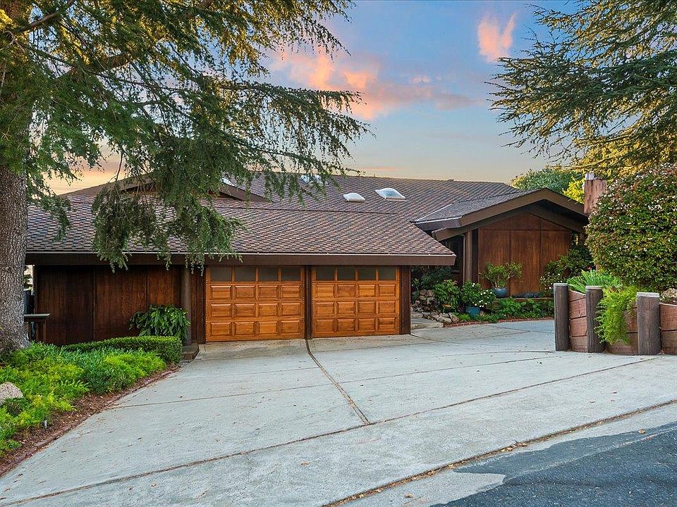 1st image of 15781 Simoni Dr