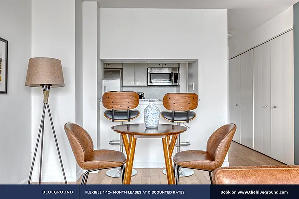 Rented by The Blueground | media 44