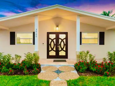 3700 Australian Court, West Palm Beach, FL, 33407