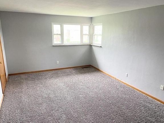 5th image of 1425 NW Washington Blvd