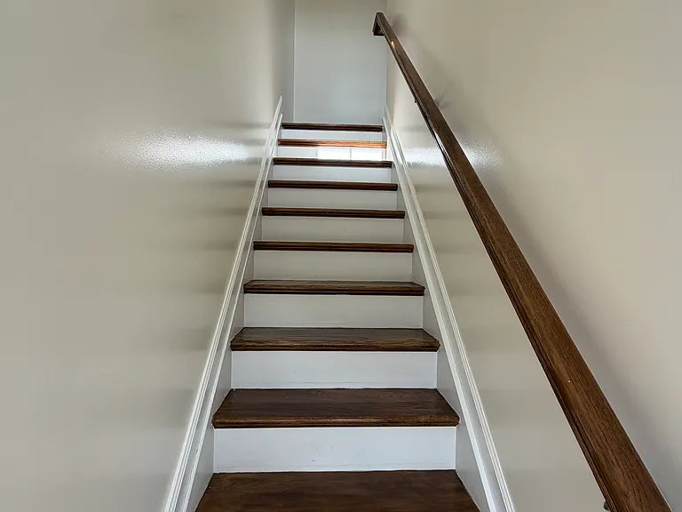 1739 Stillwell Ave #B — Photo 11