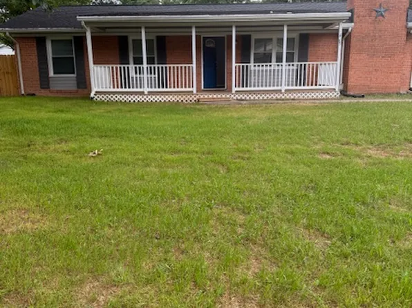 85 Greenway Rd, Stuarts Draft, VA 24477