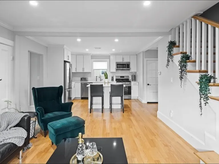 14 Everett St #2 — Photo 10
