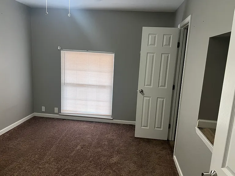 2500 Manson Ave #418 — Photo 3