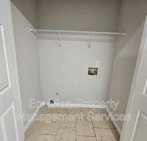 6388 Charter Way — Photo 10