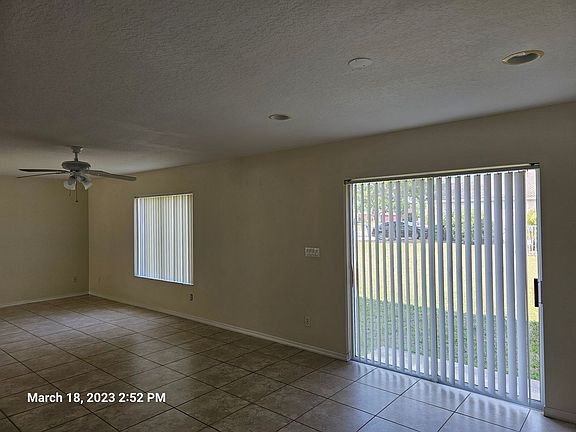3rd image of 1919 SW Newport Isles Blvd