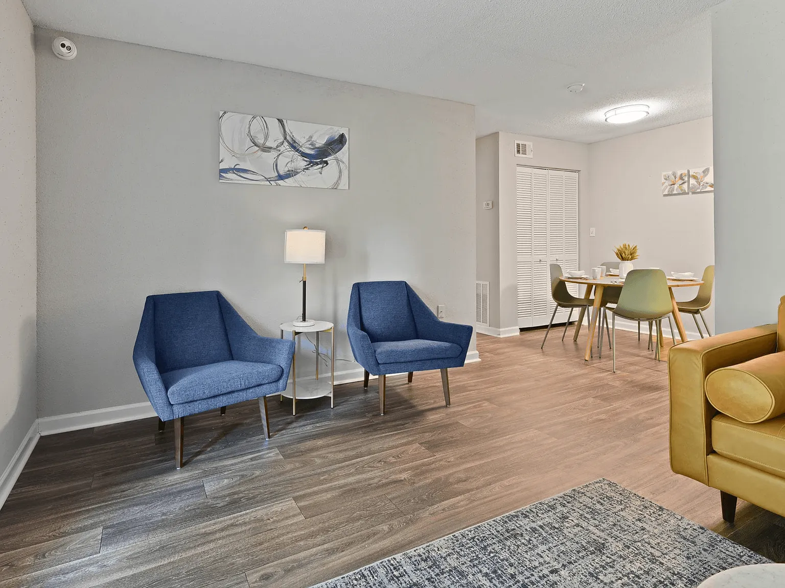 Premier Apartments — Photo 3