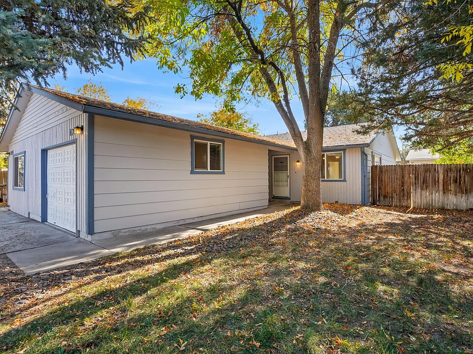1st image of 10447 W Glen Ellyn Ct