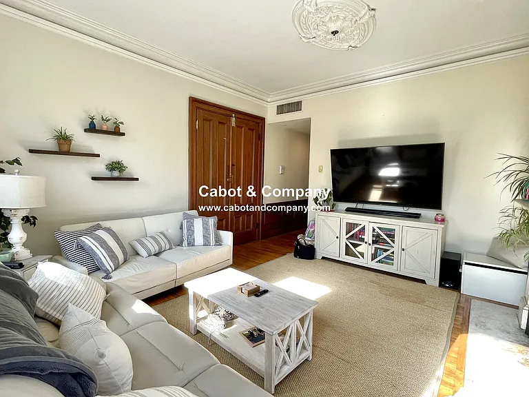 75 Dartmouth St #1 — Photo 3