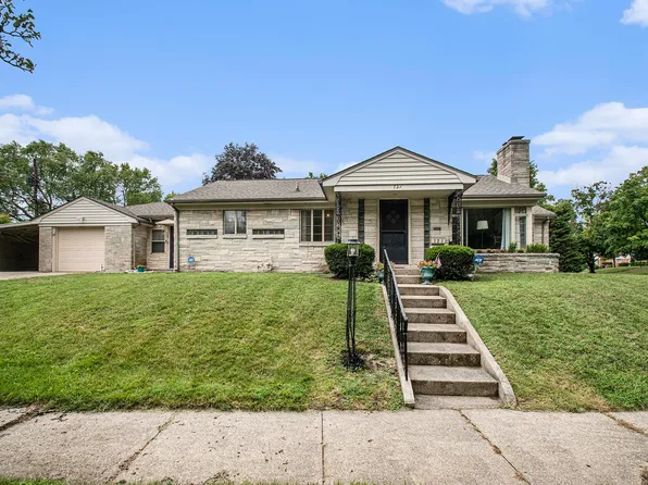 721 N Coquillard Dr, South Bend, IN 46617