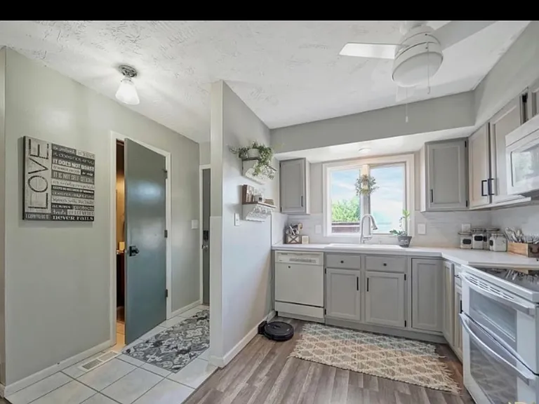 2336 Southwood Pl — Photo 10