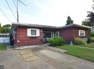 5 Parkview Cir, Westville, NJ 08093