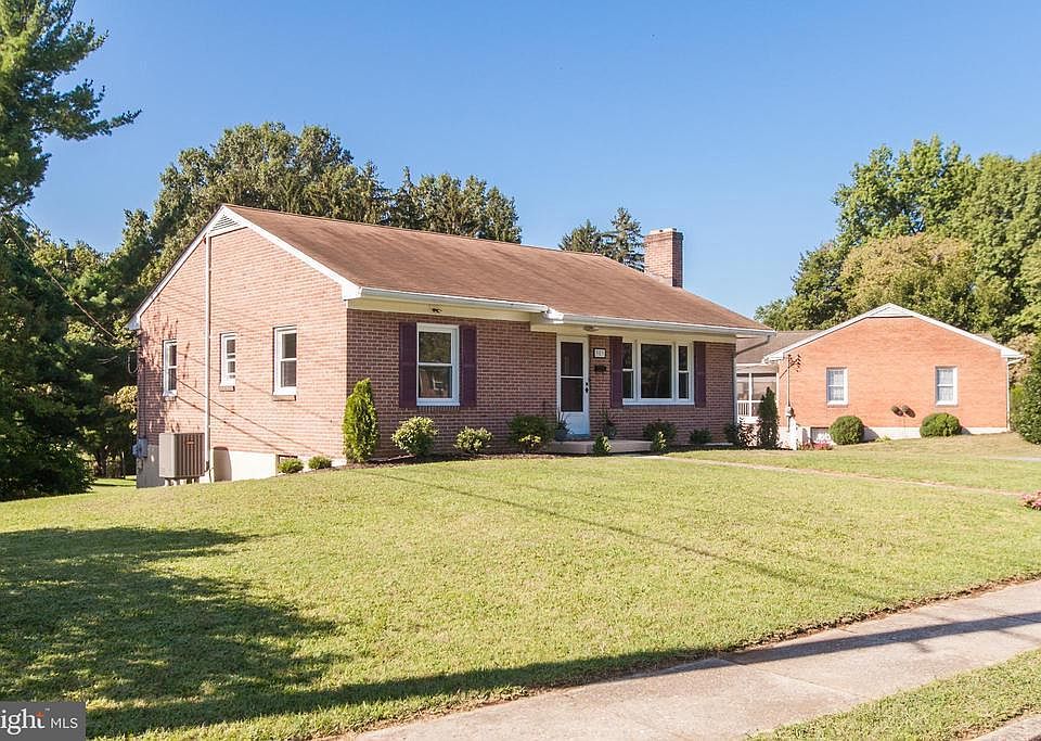 1st image of 303 Columbia Ave