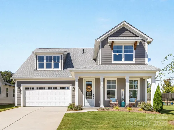 13618 Tranquil Day Dr, Matthews, NC 28105