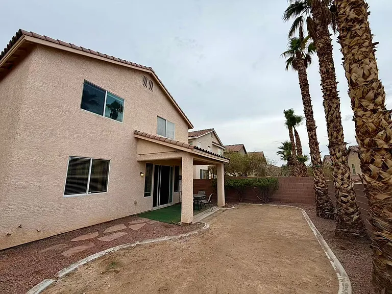 6068 Laughing Creek St — Photo 25