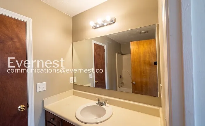 387 Jamestown Manor Dr — Photo 8