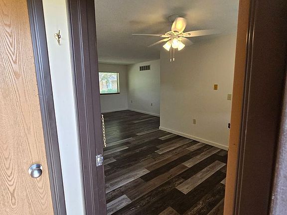 3rd image of 1101 Village St #1117
