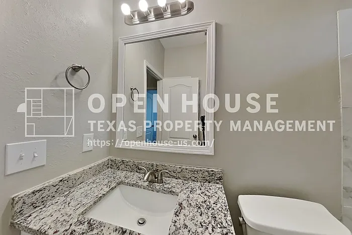 22502 Holbrook Springs Ct — Photo 16
