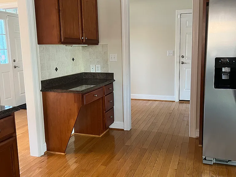 4642 Center Rock Ct — Photo 5