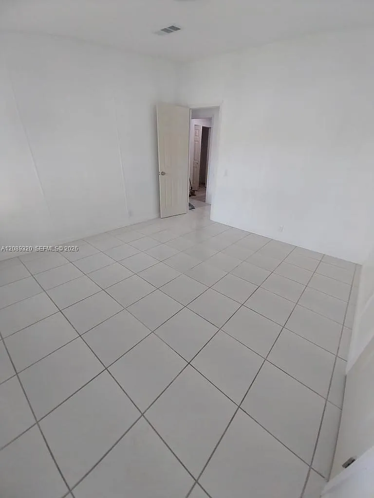 Americana Village Condo — Photo 4
