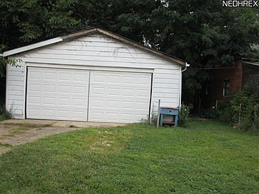 2nd image of 7111 Hand Ave
