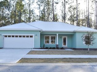 45 Oakfield Dr, Freeport, FL 32439