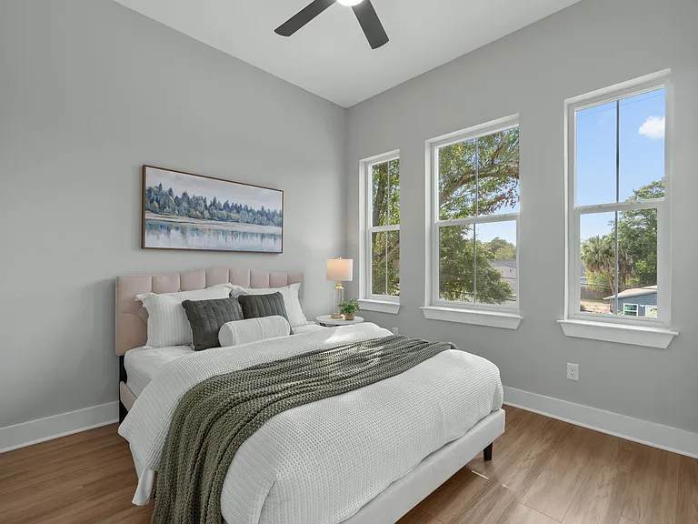 706 N F St #B — Photo 36