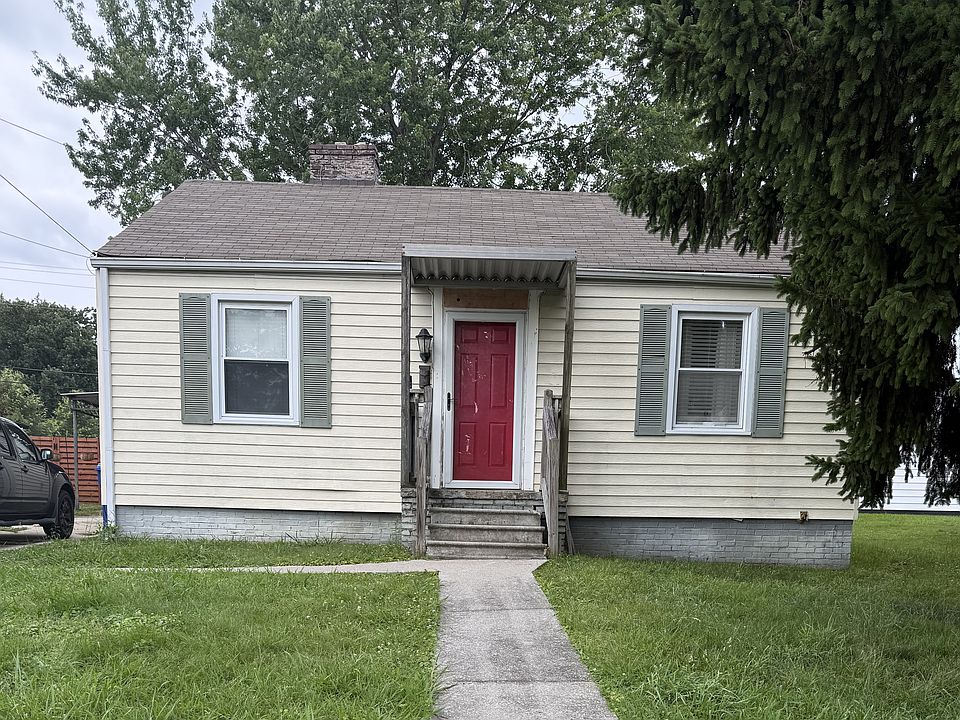 1st image of 915 Burroughs Rd