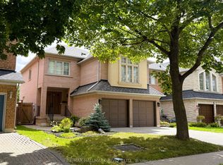 215 Queenslea Ave S, Toronto, ON M9N 3X5