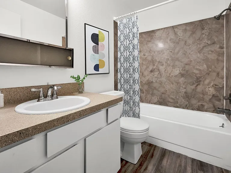 Holly Street Apartments — Photo 16