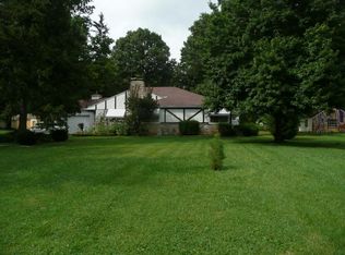 1210 E Cooke Rd, Columbus, OH 43224