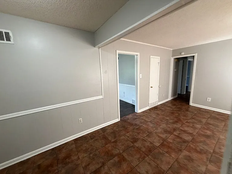 6273 Tulane Rd — Photo 40