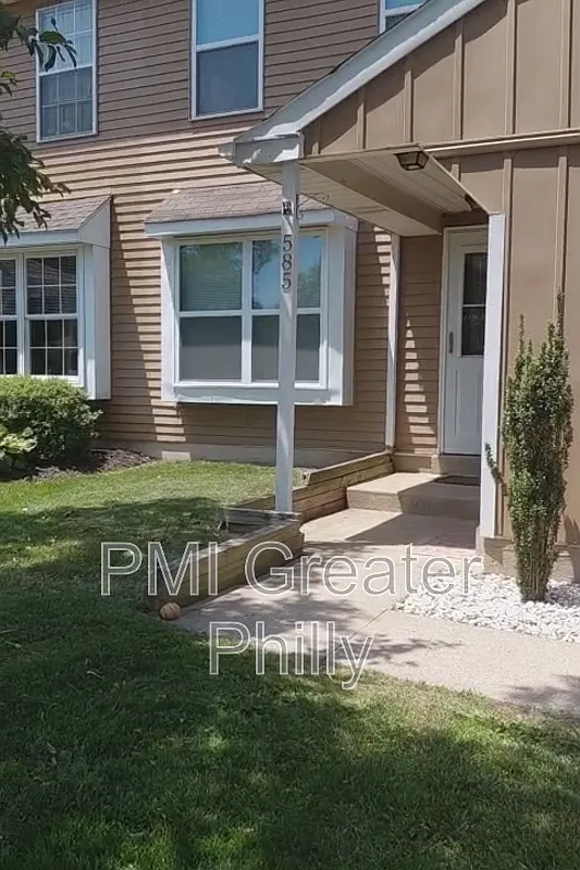 2 bed, 2.0 bath, $2,500 — Photo 1
