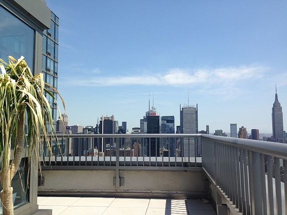 2nd image of 620 W 42nd St APT 55e