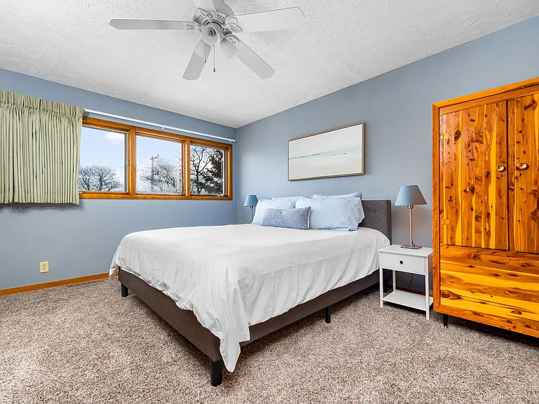 9402 S West Bay Shore Dr — Photo 10