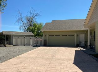 160 Viewmont Dr, Okanogan, WA 98840