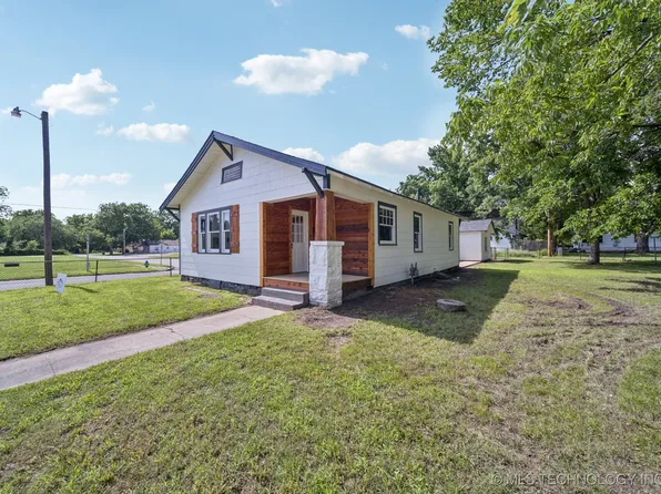 1119 W 7th St, Okmulgee, OK 74447