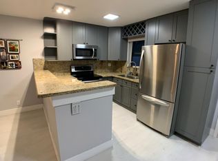 107 SW 19th Ave, Fort Lauderdale, FL 33312