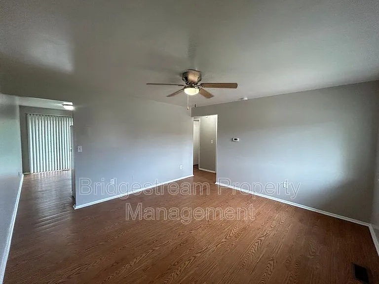 4952 Leeper St — Photo 2