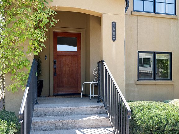 2nd image of 2883 Lord Byron Pl