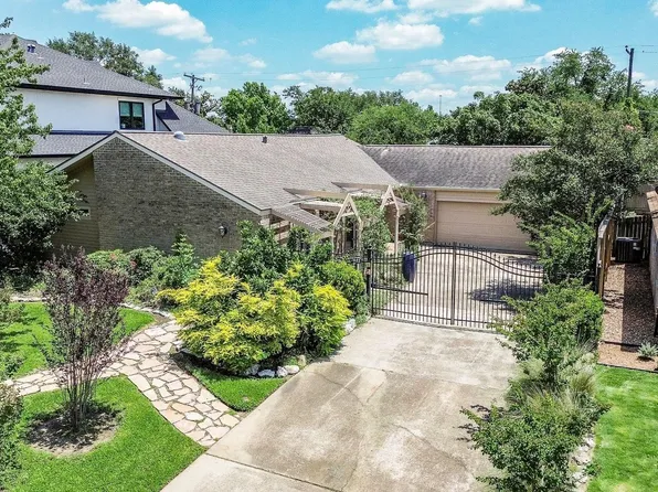7003 Blandford Ln, Houston, TX 77055